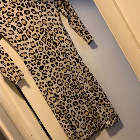 Dress - Picture 6 of 6